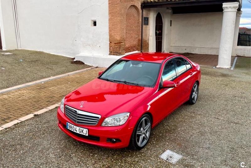 MERCEDES-BENZ Clase C 220 CDI Blue Efficiency 4p.