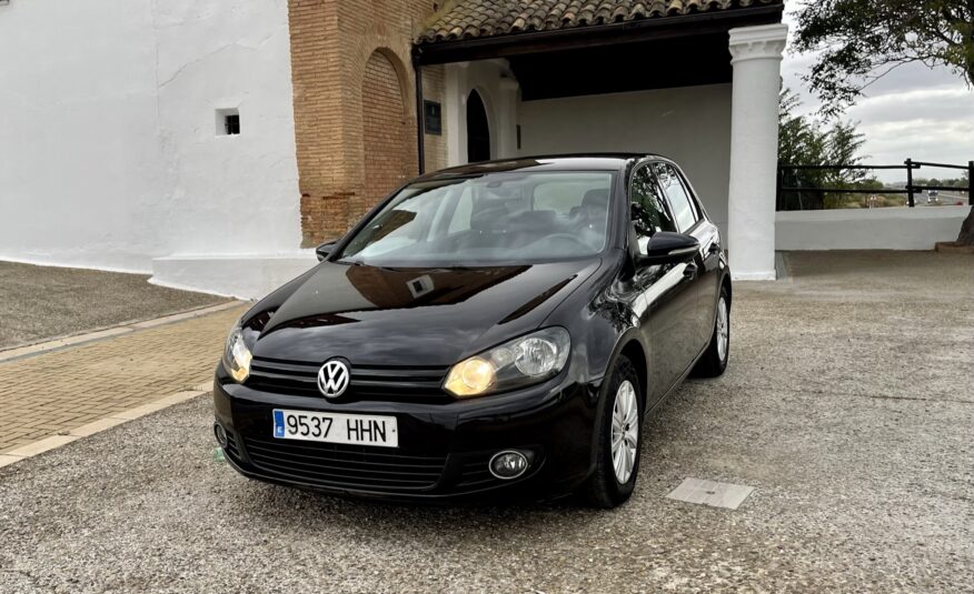 VOLKSWAGEN Golf 1.6 TDI 105 Advance BlueMotion Tech