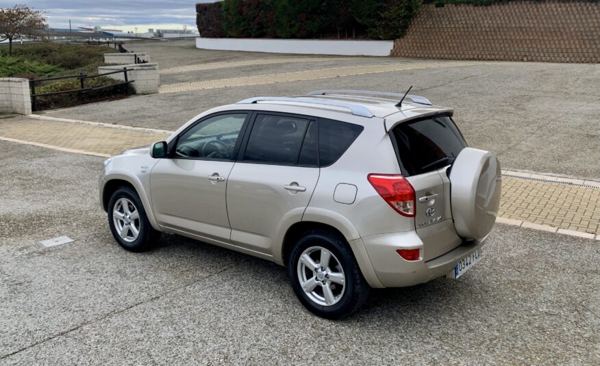 TOYOTA Rav 4 2.2 D4D 177cv Premium 5p.