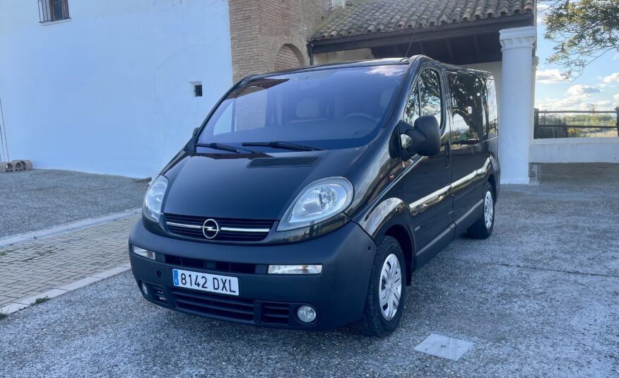 OPEL Vivaro 2.5 cdti